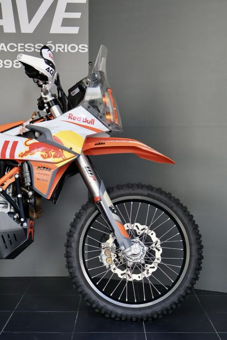 Ktm 690 enduro ( apenas 1800 kms)