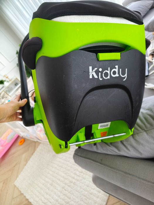 Fotelik samochodowy Kiddy plus baza isofix