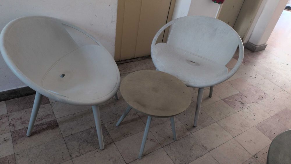 conjuntos de mesa e cadeiras, de jardim, usados para venda