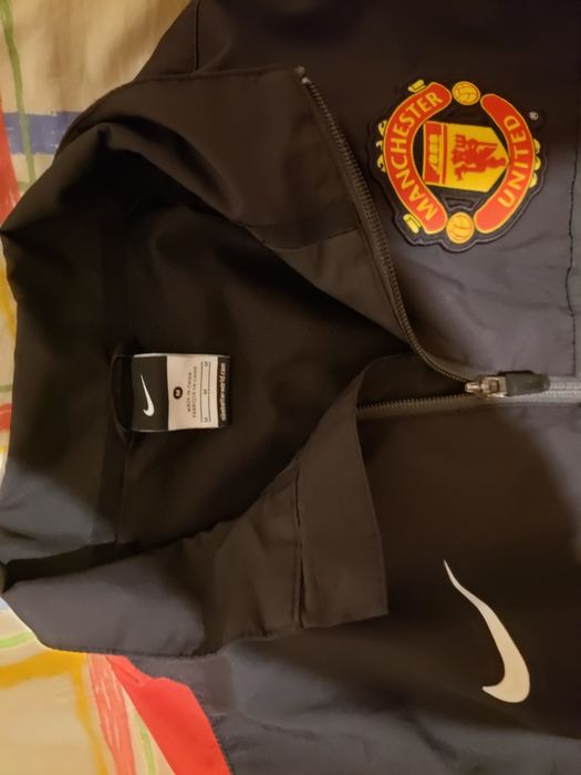 Kurtka sportowa MU Nike