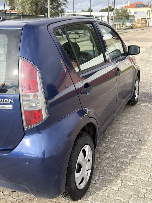 Daihatsu Sirion 1.0 - toyota yaris - c1