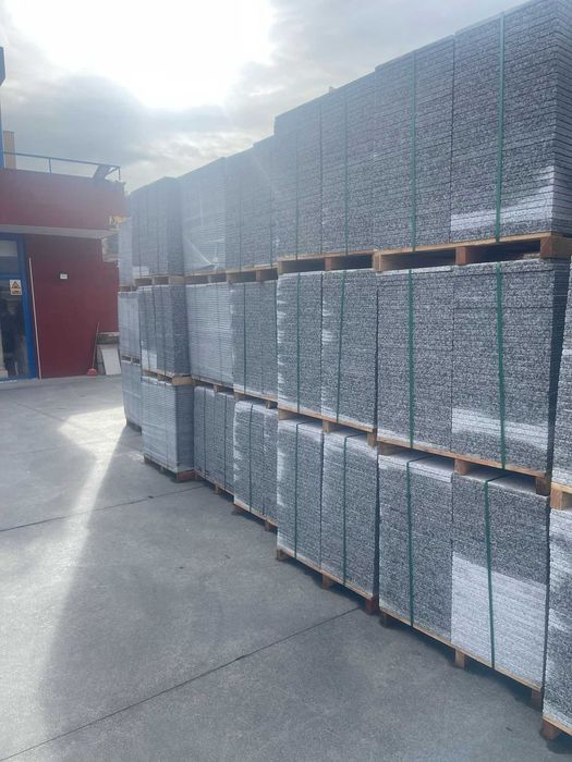 Granito Cinza pinhel a 2 cm esp.