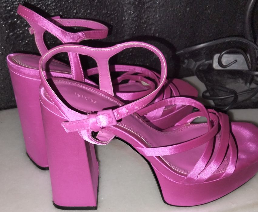 sapatos usado uma vez