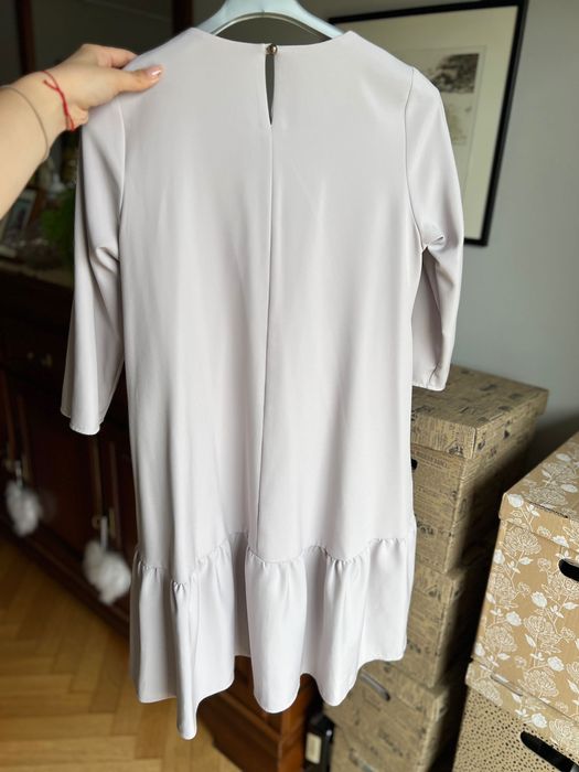 Liliowo popielata sukienka wizytowa By Mielczarkowski