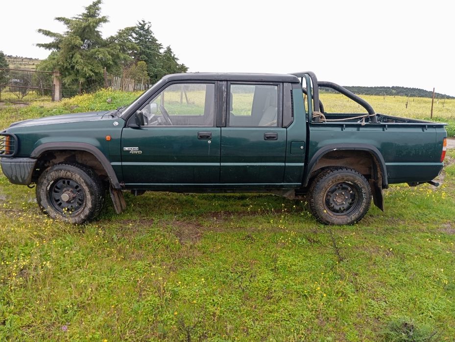 Mitsubishi  L200 4*4