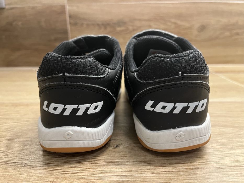 adidasy / halówki Lotto Whizzer rozm.31