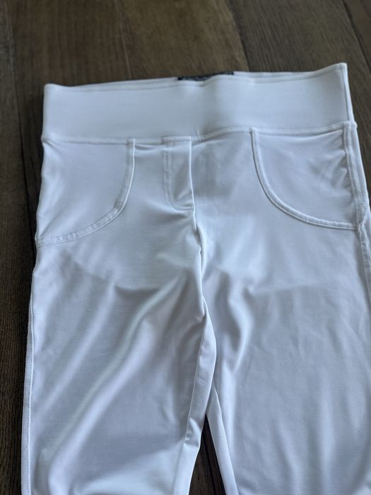 Stylowe i wygodne legginsy na każdą okazję!