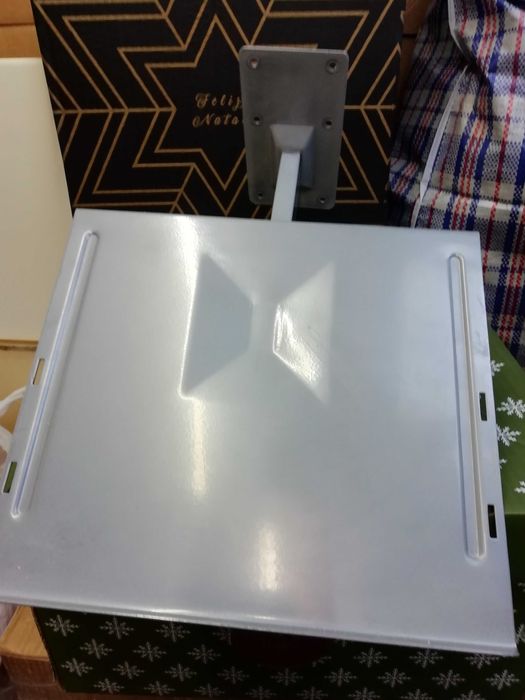 Base de TV para parede.64172205864961120