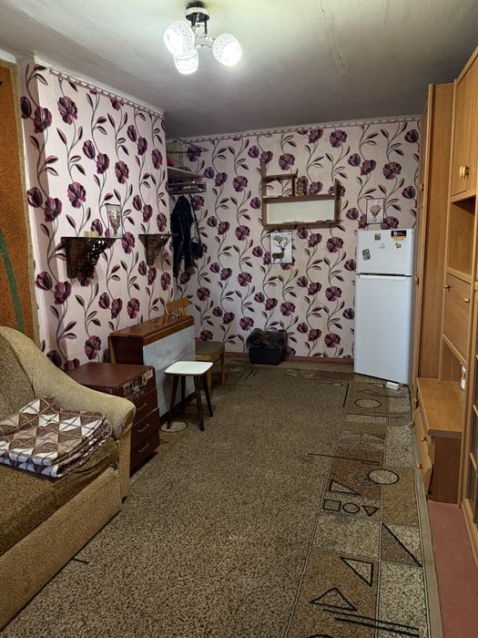 Продам комнату в комуне