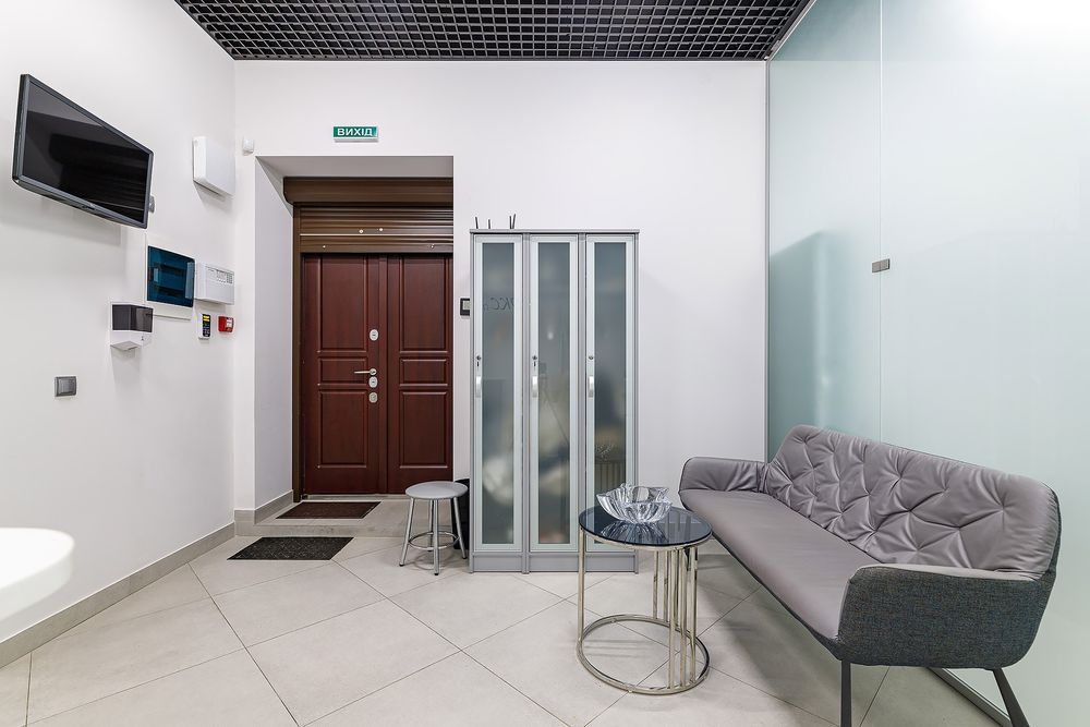 Продаж приміщення  ближній центр Галицький район 
З якісн