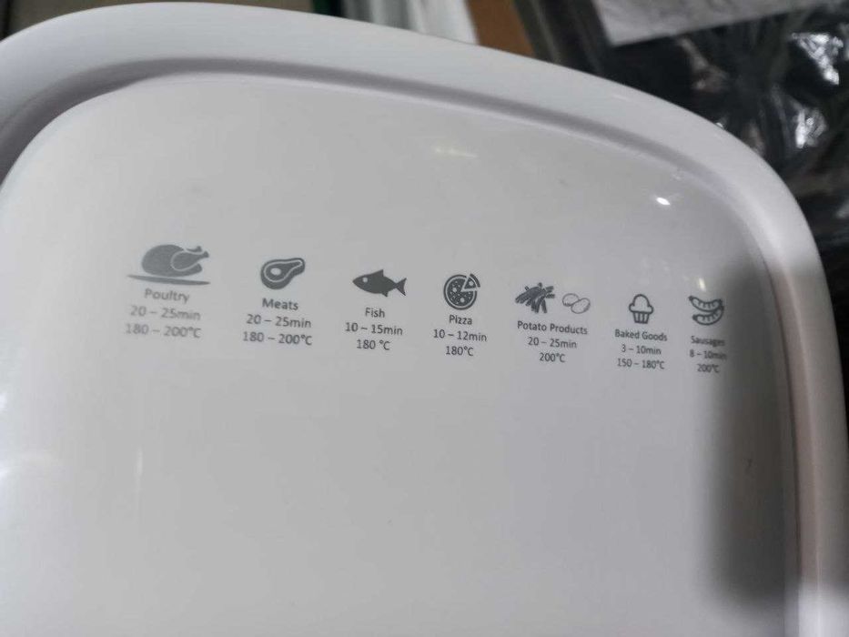 Аерогриль Koenic, 1300 Вт, 3,7 літра, у відмінному стані, з Німеччини