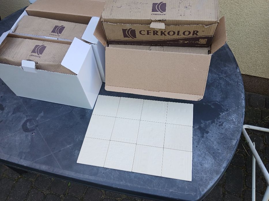 Plytki na sciane 10x10 bezowe