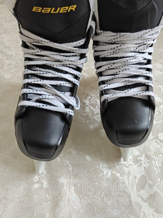 Хокейні ковзани Bauer Supreme S140