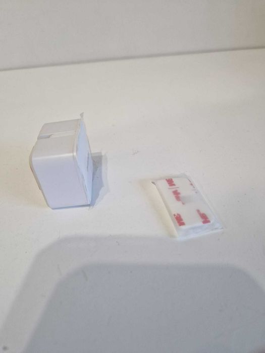 Przełącznik Switchbot SWITCHBOTS1 Bluetooth - inteligentny przełącznik