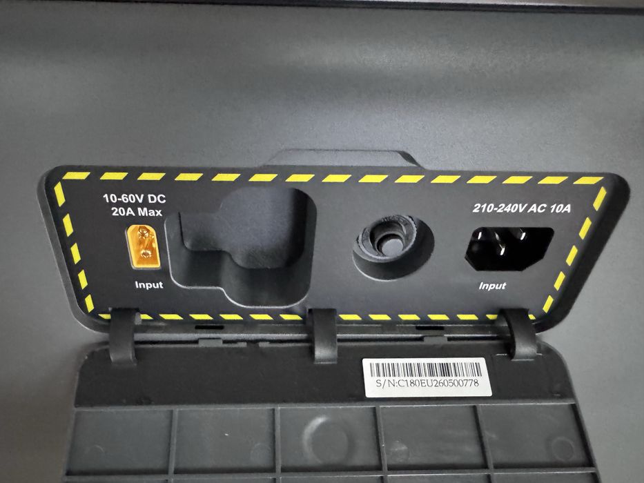 Зарядна станція OSCAL Powermax 1800SE 1800w 1024wh