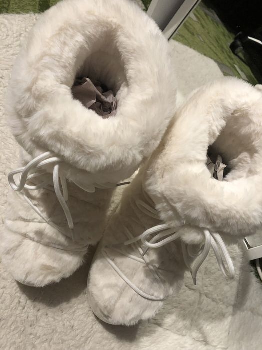 мун буты белые меховые moon boot