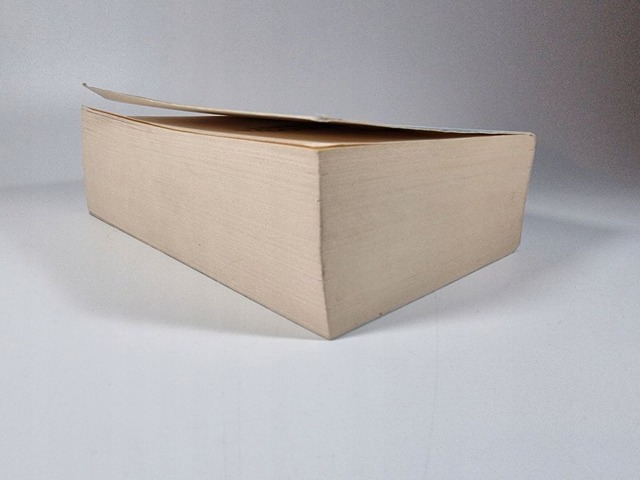 Królowa Cieni / Szklany Tron Tom 4 / Sarah J. Maas