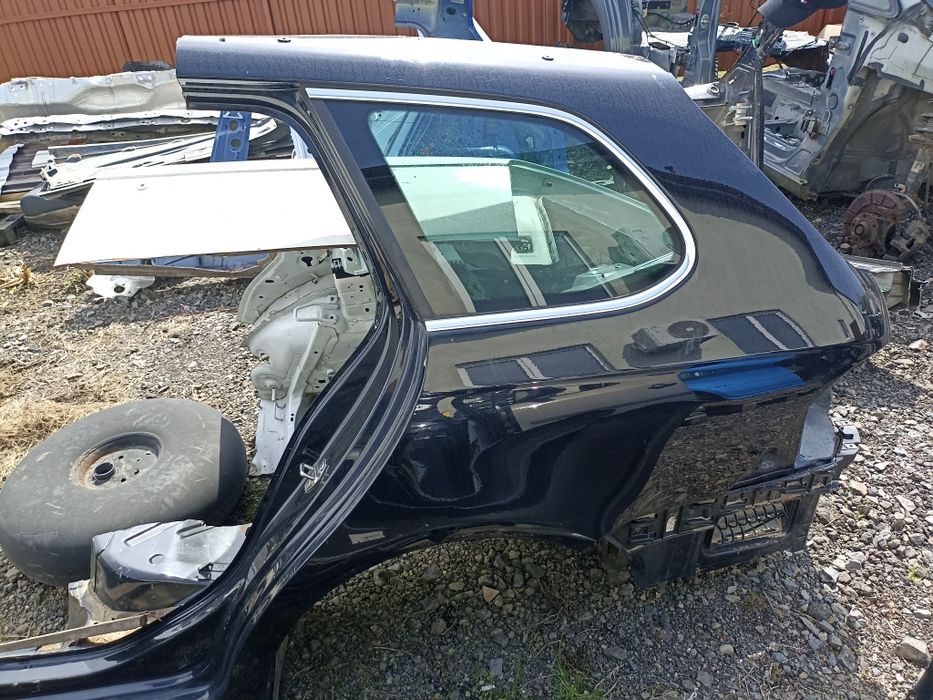 Крило заднє  Golf 6 універсал в наявності ліве праве