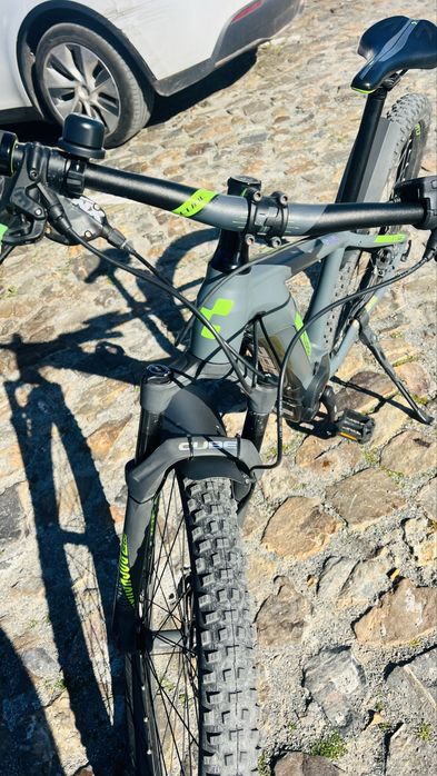 BTT eletrico Cube Bosch performance