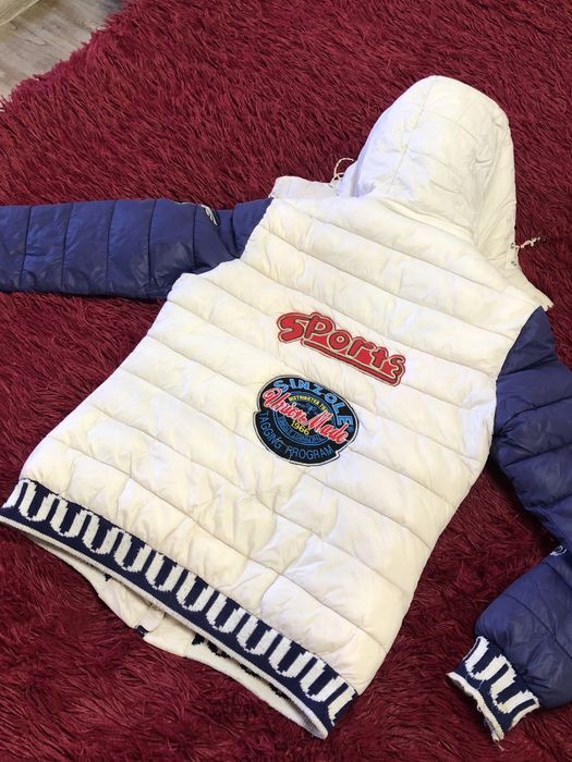 Куртка жіноча в ідеальному стані