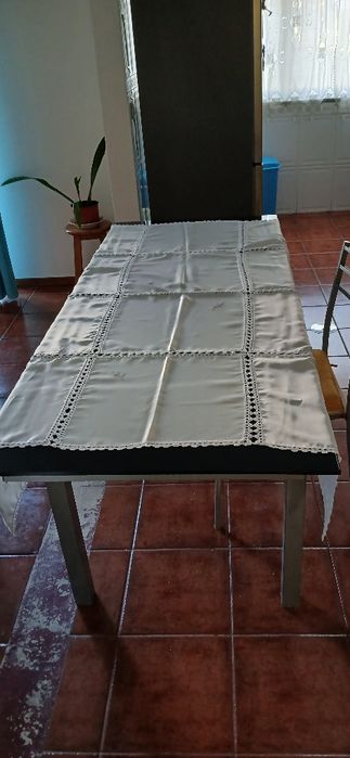 Toalha de mesa, com crochet