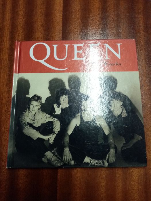Álbuns dos Queen