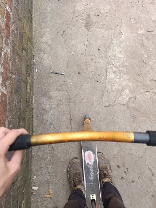 Продам трюковой самокат