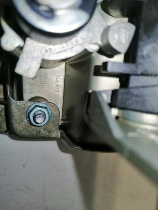 Puxador porta da mala SEAT Ibiza III (6L1)