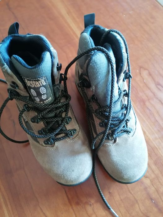 Botas de montanha, 38 em bom estado