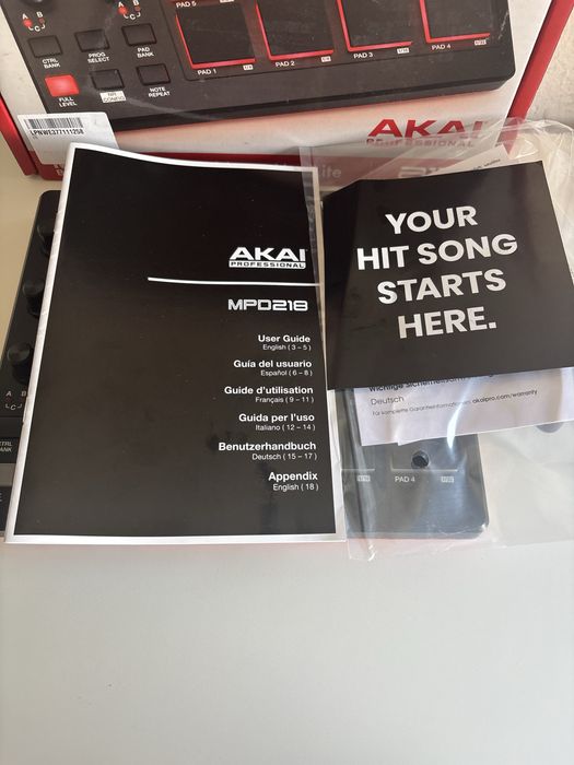 Akai Professional MPD218 Controlador midi usb com 16 Pads MPC