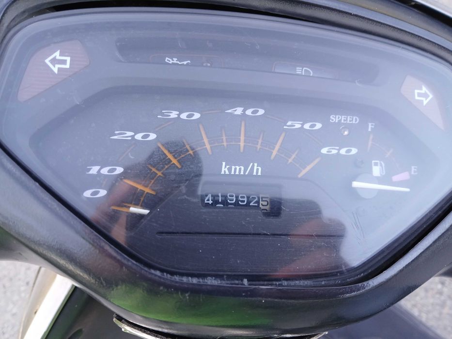 Скутер Honda Lead 48