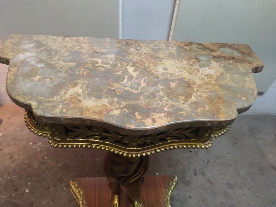 Mesinha de entrada