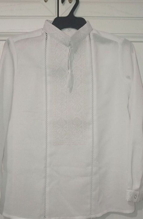 Вишита сорочка білим по білому 128-134р
