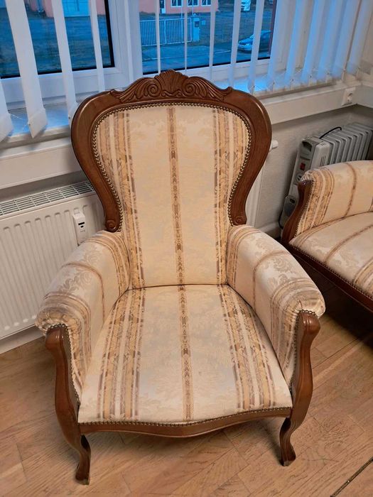 антикварні дивани барокко