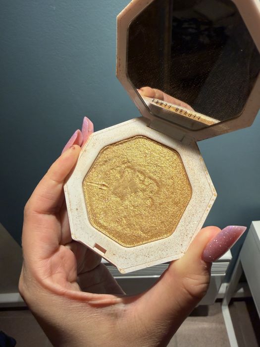 Fenty Beauty Trophy Wife