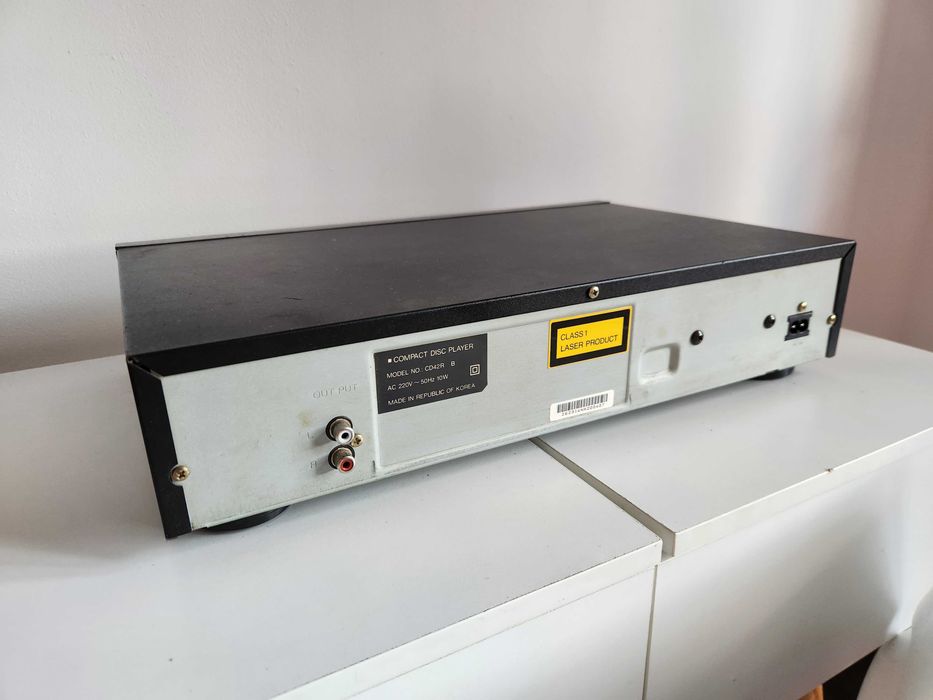 ODTWARZACZ PLYT CD SAMAUNG CD42R compact disc player ładny stan