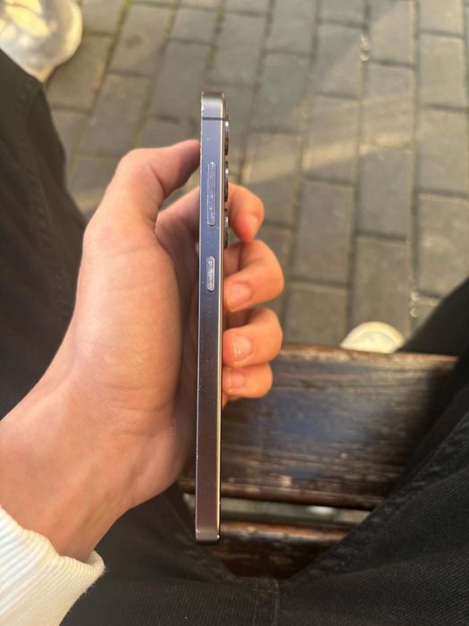 Zamienie lub sprzedam samsung s24 5g (opis)