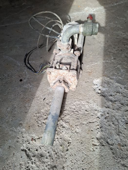 Bomba de pressão com motor trifásico