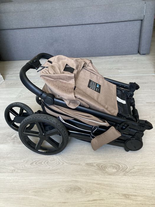 Прогулянкова коляска Carrello Bravo SL Deluxe, Desert Beige