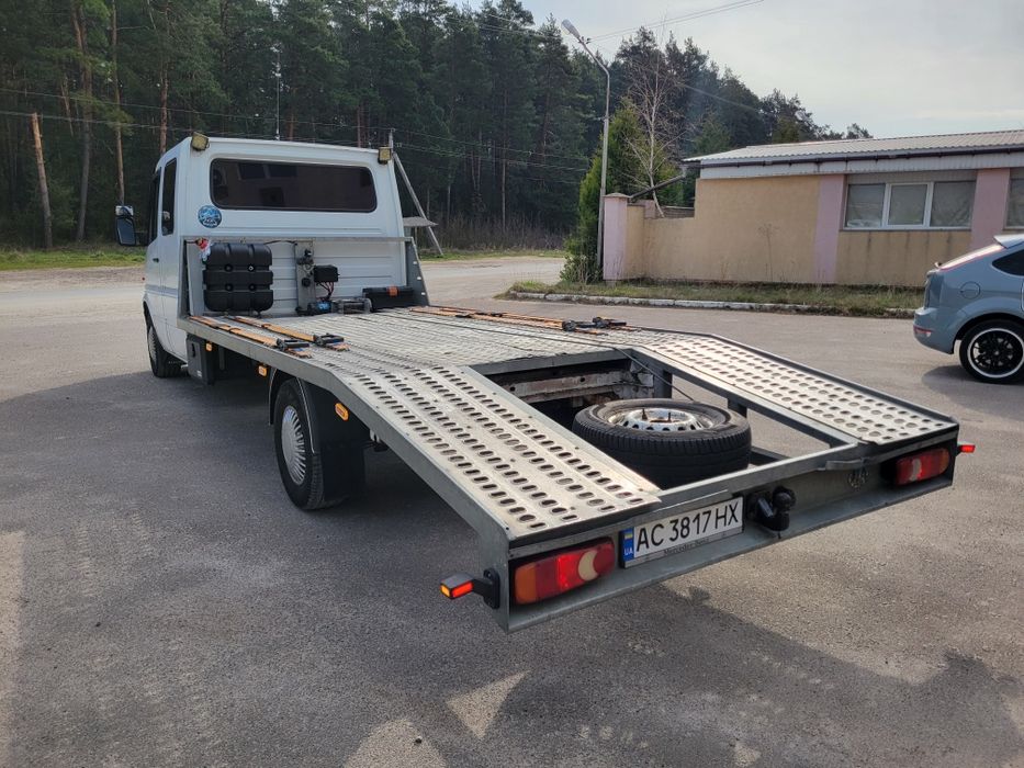 Продам евакуатор