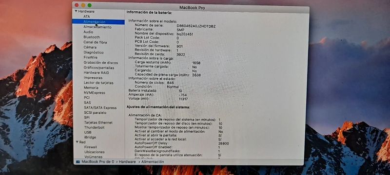 Apple MacBook Pro 2017, 512GB SSD 8GB RAM Touchbar com carregador