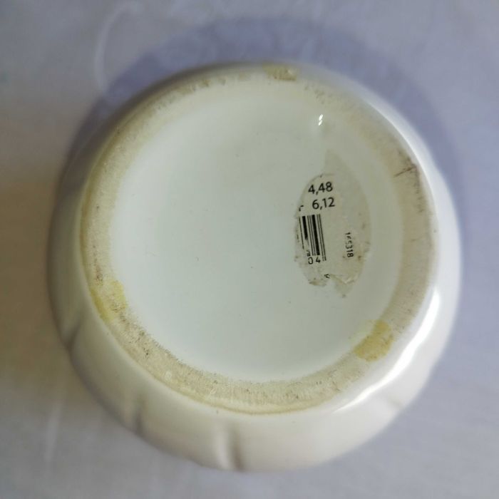 Vintage biała ceramiczna ikebana wazonik