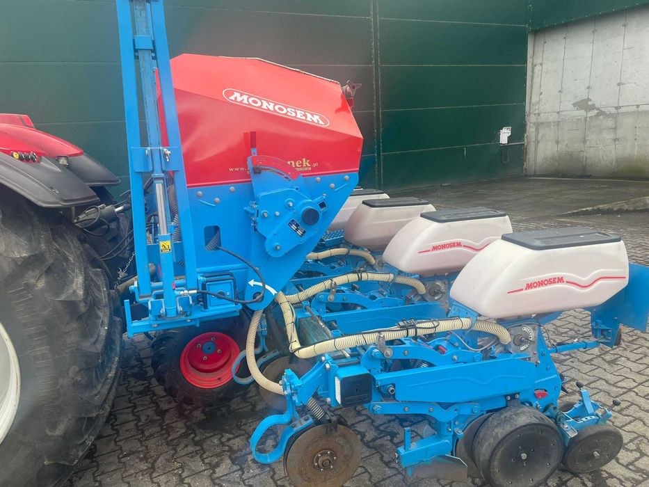Monosem NG PLUS  siewnik do kukurydzy