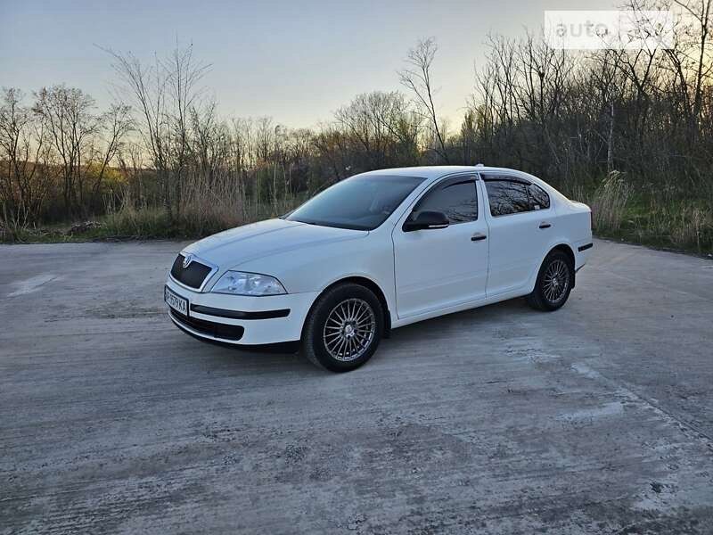 ПродамШкоду а 5 2011р 1.6 МРІ