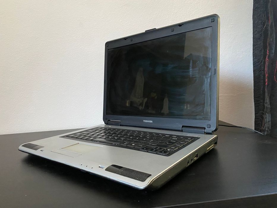 Portátil Toshiba Satellite L40-18L