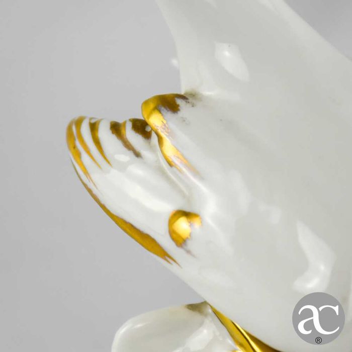 Figura de Melro “Blackbird” porcelana Vista Alegre decoração a dourado