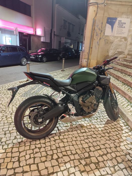 Honda CB 650 R e-cluch Out 25