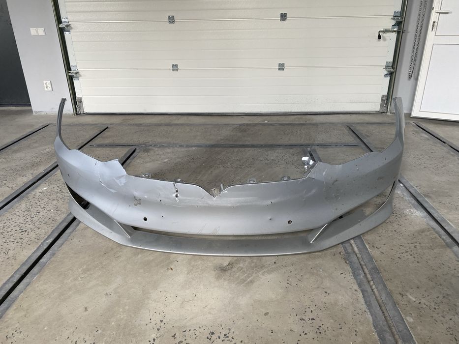 Бампер передній (original під ремонт) Tesla Model S (2016–2021) рестайлінг, 1056370S0A