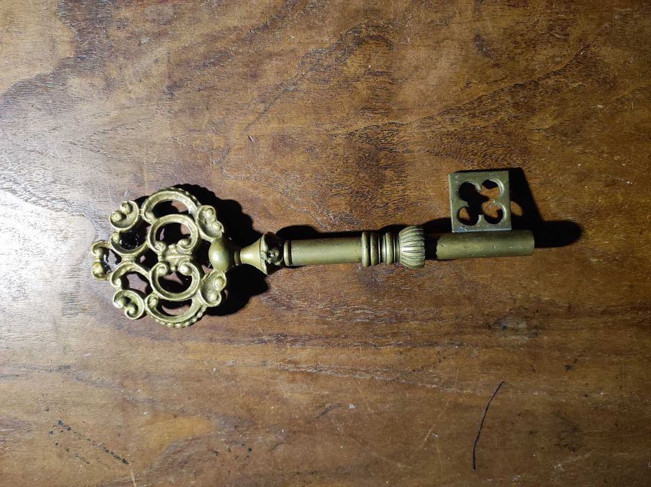 Saca-rolhas vintage em forma de chave