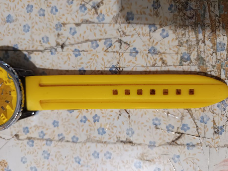 Vendo relógios de Ferrari  para homem novos bom estado